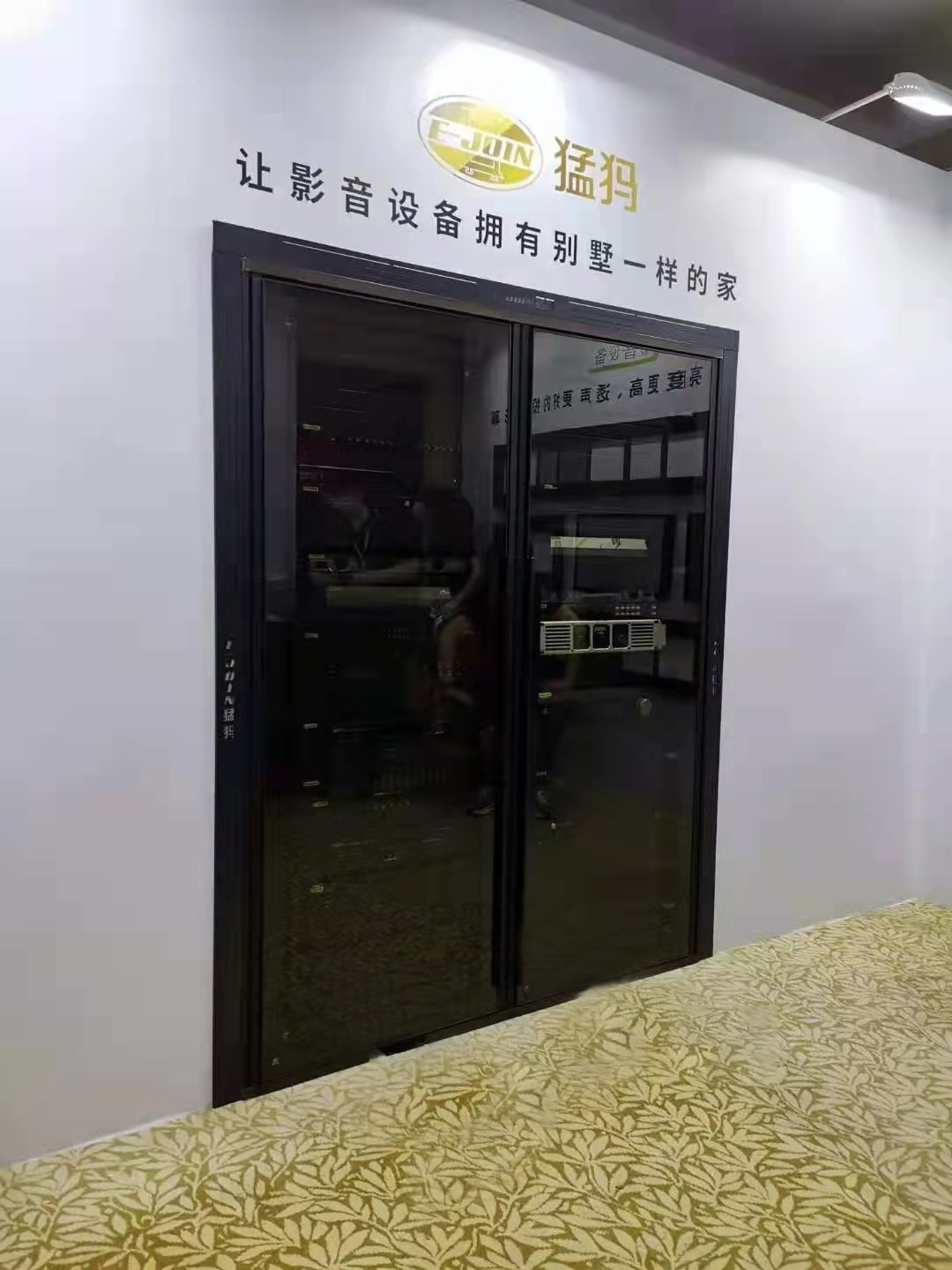 疫情下的广州国际唱片展,没来的朋友,欢迎关注公众号内容! 疫情下的广州国际唱片展,没来的朋友,欢迎关注公众号内容!